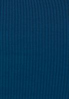 Straight-Fit Pantolon ve Askılı Atlet Kombini