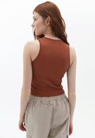 Bayan Kahverengi Pamuklu Halter Yaka Atlet