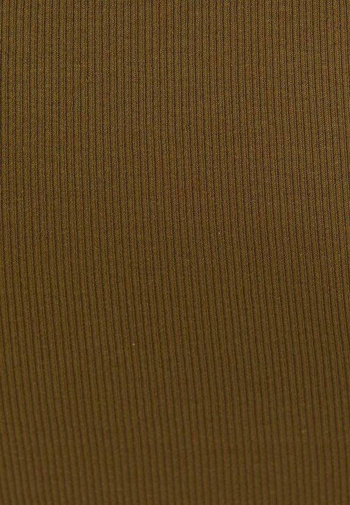 Atlet ve Straight-Fit Pantolon Kombini 