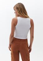 Ajurlu Hırka ve Slim-Fit Pantolon Kombini
