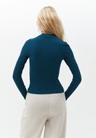 Bayan Mavi Yüksek Yaka Uzun Kollu Tişört