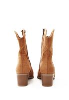 Bayan Kahverengi Kovboy Bot