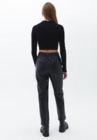 Bayan Siyah Vegan Deri Straight-Fit Pantolon