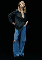 Sıfır Yaka Crop Kazak ve Wide-Leg Pantolon Kombini