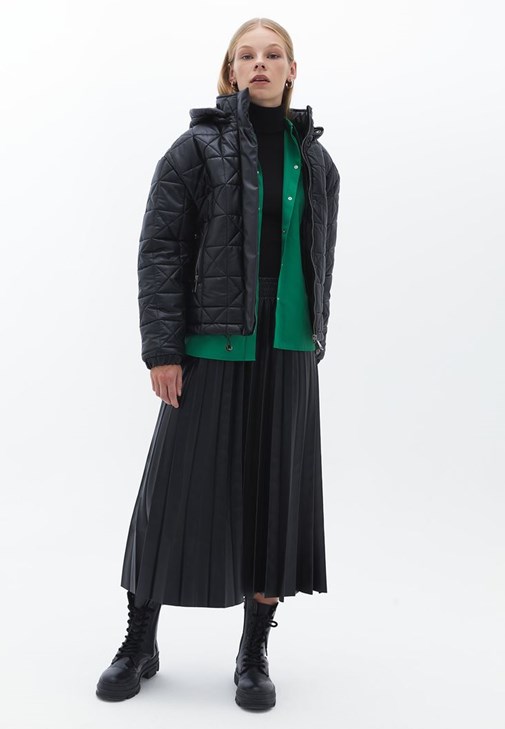 Siyah Vegan Deri Pileli Midi Etek