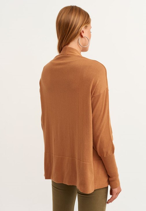 Triko Hırka ve Pantolon Kombini