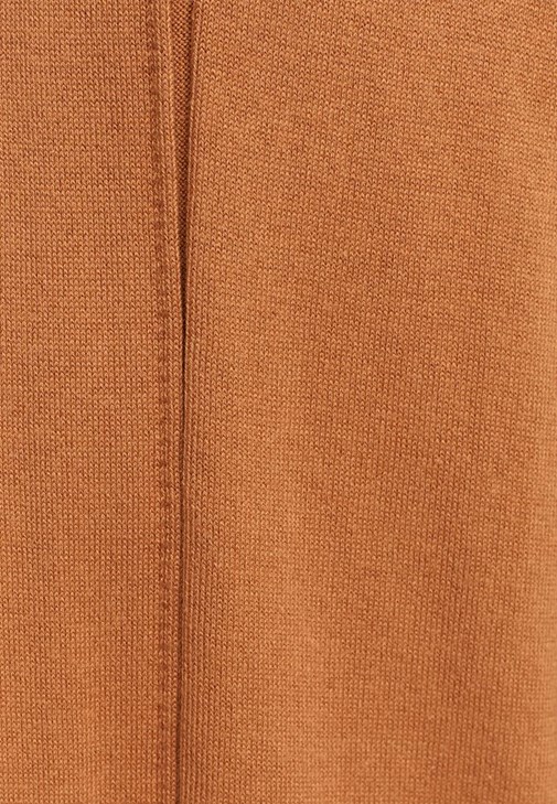 Triko Hırka ve Pantolon Kombini