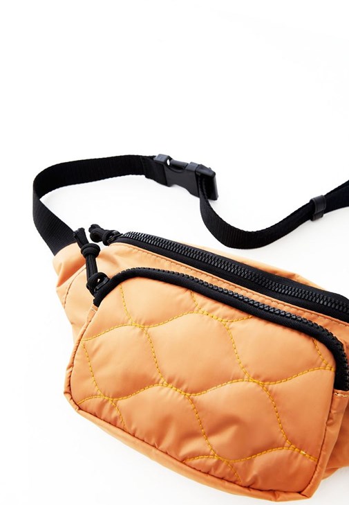 Oversize Baskılı Sweatshirt ve Kargo Pantolon Kombini