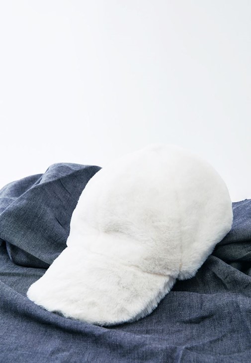  Peluş Şapka