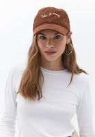 Bayan Kahverengi Sloganlı Süet Cap