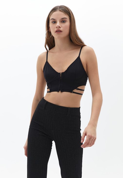 Siyah Biye Detaylı Büstiyer