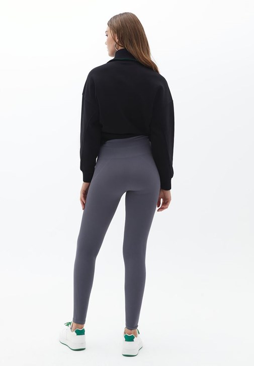 Baskılı Sweatshirt ve Tayt Kombini