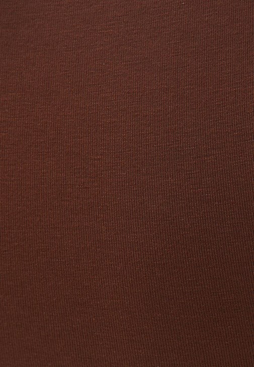 Halter yaka Atlet ve Kemerli Pantolon Kombini