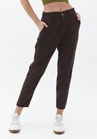 Baggy-Fit Pantolon ve Dikişsiz Crop Kombini