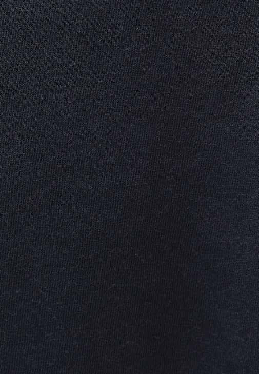 Pamuklu Crop Tişört ve Kemerli Pantolon Kombini