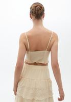 Bayan Bej Nakış Detaylı ve Bağlamalı Crop Top