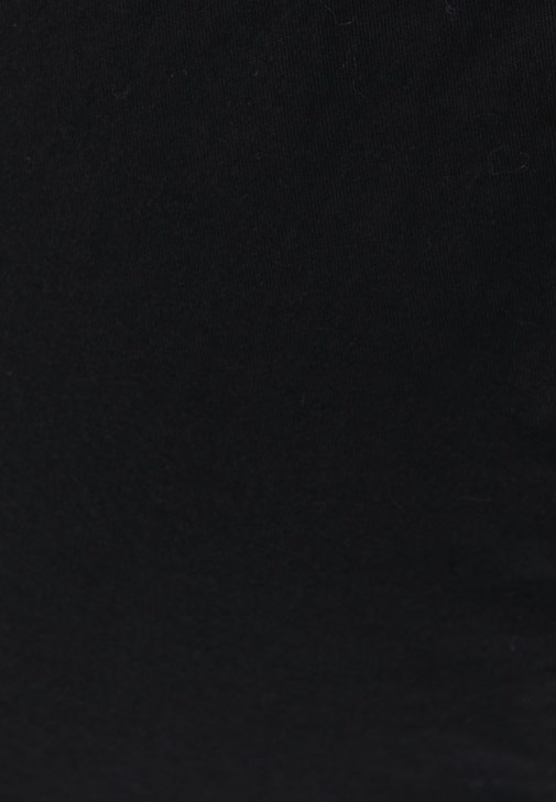 Kargo Jogger Pantolon ve U Yaka Tişört Kombini