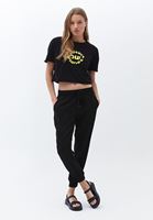 Bayan Siyah Pamuklu Crop Tişört