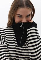 Bayan Bej Çizgili Loose-Fit Kazak