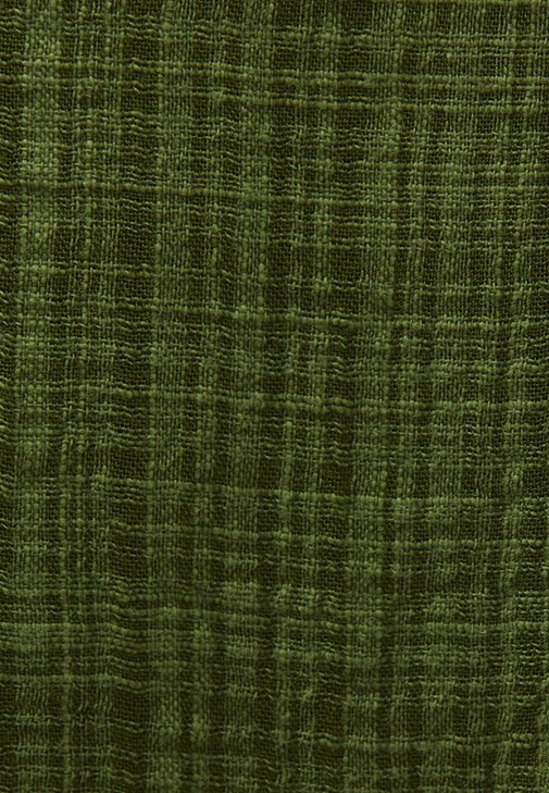 Cepli Gömlek ve Pamuklu Denim Şort Kombini