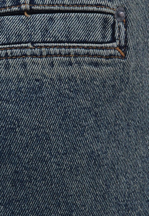 Casual Top ve Baggy-Fit Pantolon Kombini