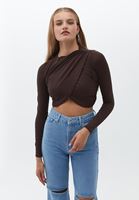Bayan Kahverengi Büzgü Detaylı Crop Bluz 