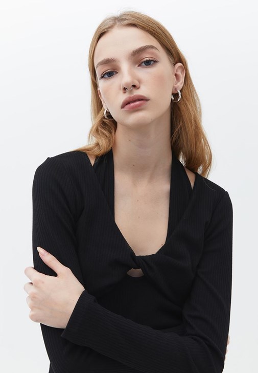 Midi Elbise ve Çizme Kombini