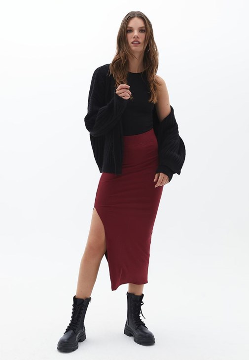 Bordo Yırtmaçlı Etek