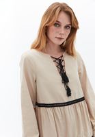 Loose-Fit Poplin Elbise ve Çizme Kombini