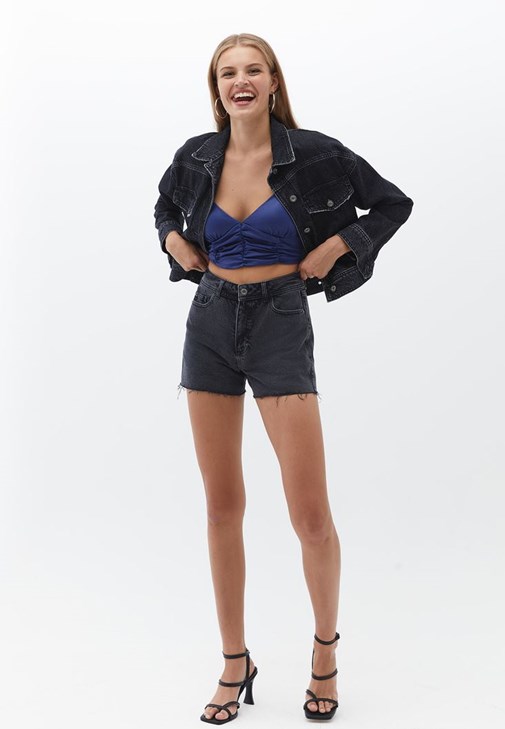 Büzgülü Crop ve Şort Kombini