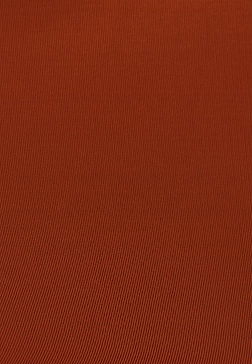 Trençkot ve Vegan Deri Pantolon Kombini