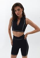 Bayan Siyah Dikiş Detaylı Crop Atlet