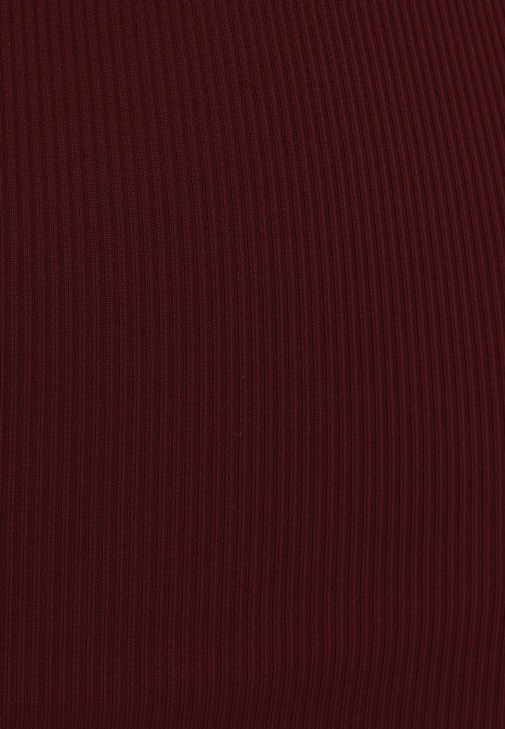 Loose-Fit Hırka ve Elbise Kombini