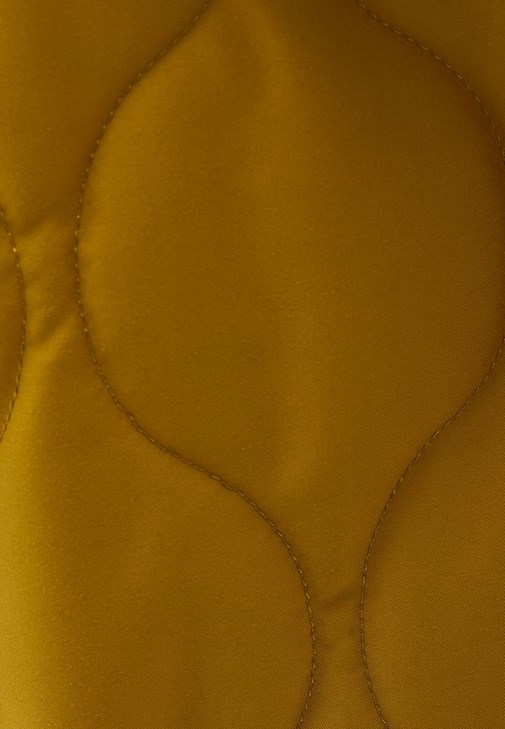 Kapitone Mont ve Mom-Fit Pantolon Kombini