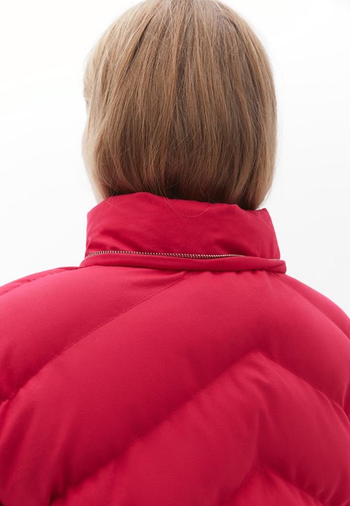 Kapüşonlu Mont ve Pantolon Kombini