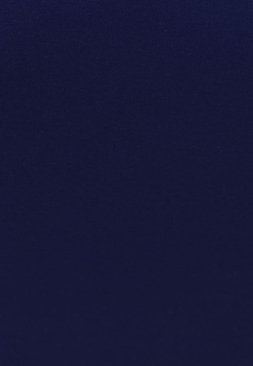 Esnek Tişört ve Mom-Fit Pantolon Kombini