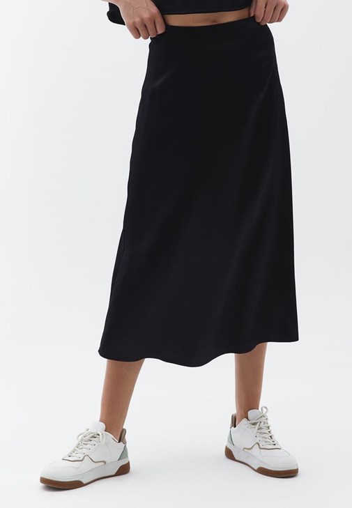 Saten Eek ve Askılı Crop Top Kombini