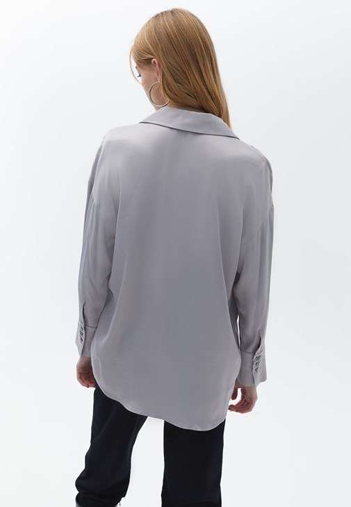 Saten Gömlek ve Pantolon Kombini