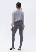 Women Dark Grey Skinny Pants with Push up Effect