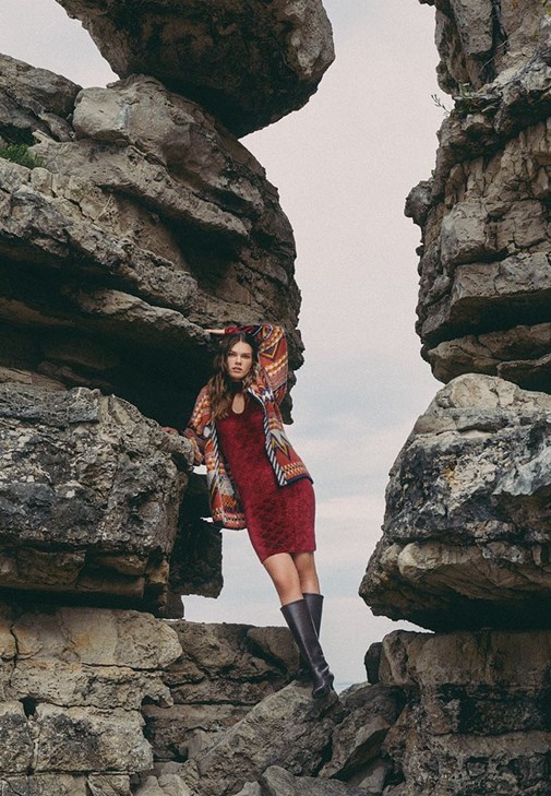 Bordo Cut-Out Detaylı Kadife Elbise