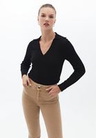 Bayan Siyah Polo Yaka Triko Kazak