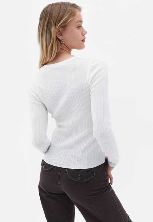 Çıtçıtlı Kazak ve Kargo Pantolon Kombini