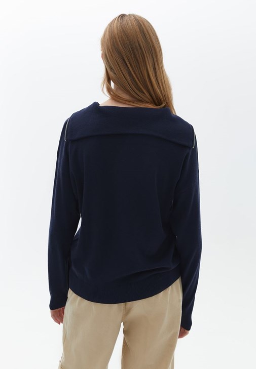 Fermuarlı Kazak ve Pantolon Kombini