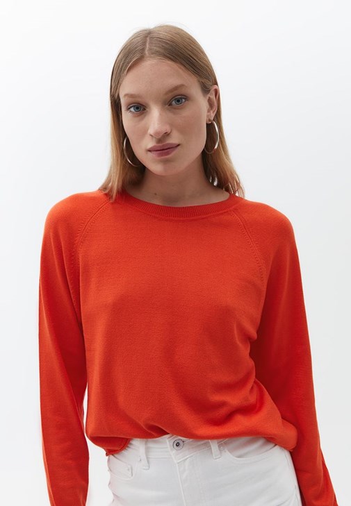 Bisiklet Yaka Kazak ve Crop Pantolon Kombini