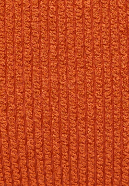 Jakarlı Mini Etek ve Crop Bluz Kombini