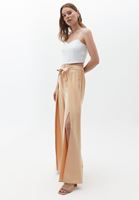 Bayan Bej Yırtmaç Detaylı Wide-Leg Pantolon