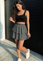 Desenli Mini Etek ve Crop Top Kombini