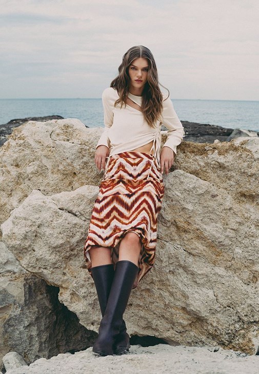  Yüksek Bel Midi Etek