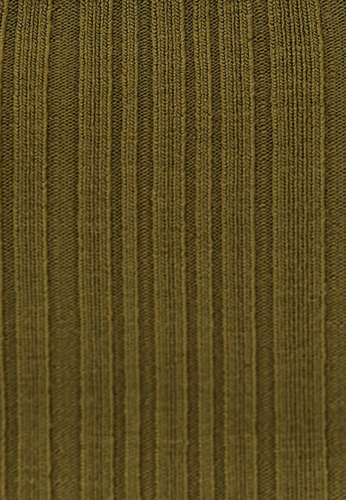 Crop Atlet ve Pamuklu Şort Kombini