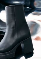 Bayan Siyah Vegan Deri Topuklu Bot